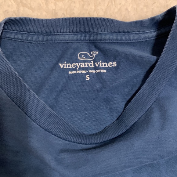 Vineyard Vines ombré long sleeved shirt - Picture 2 of 8